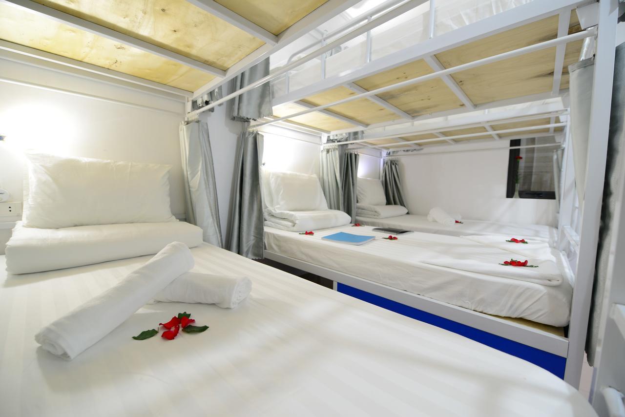 Pillow Backpacker Hostel (Adults Only) Hanoi Kültér fotó